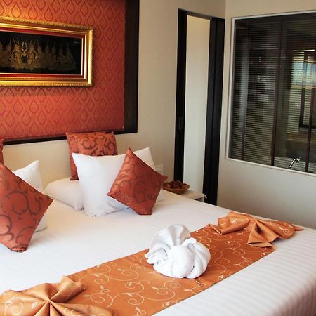 V Verve Service Apartment Hotel Чаченгсау Екстер'єр фото