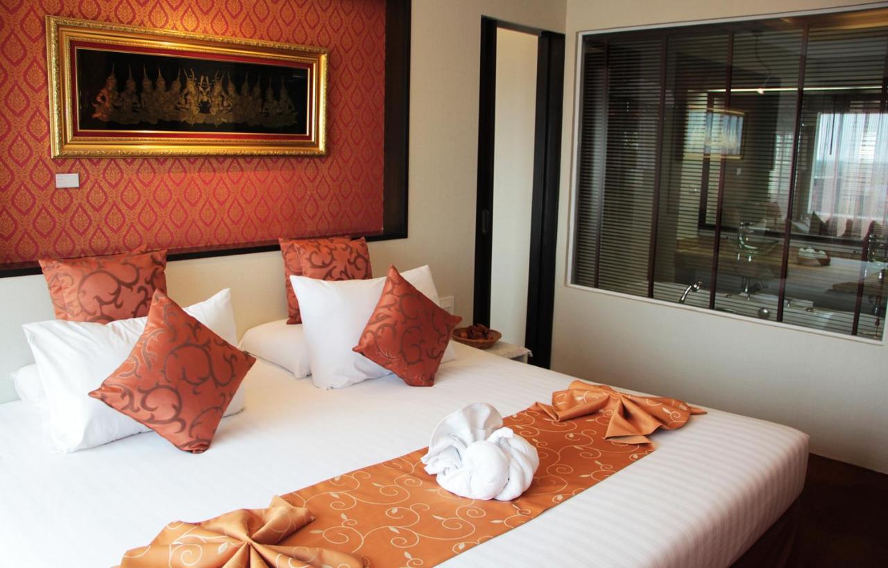 V Verve Service Apartment Hotel Чаченгсау Екстер'єр фото