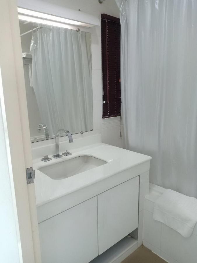V Verve Service Apartment Hotel Чаченгсау Екстер'єр фото