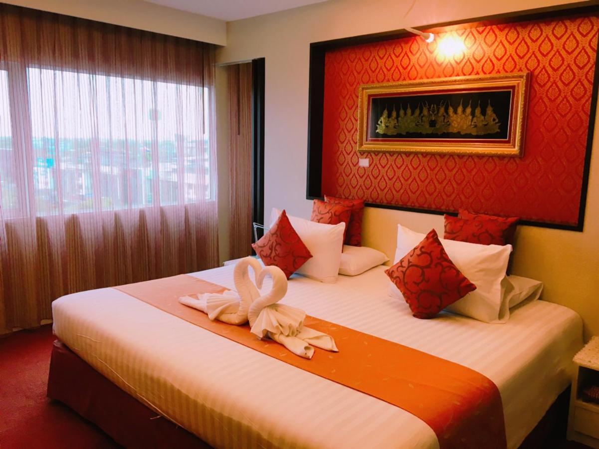 V Verve Service Apartment Hotel Чаченгсау Екстер'єр фото