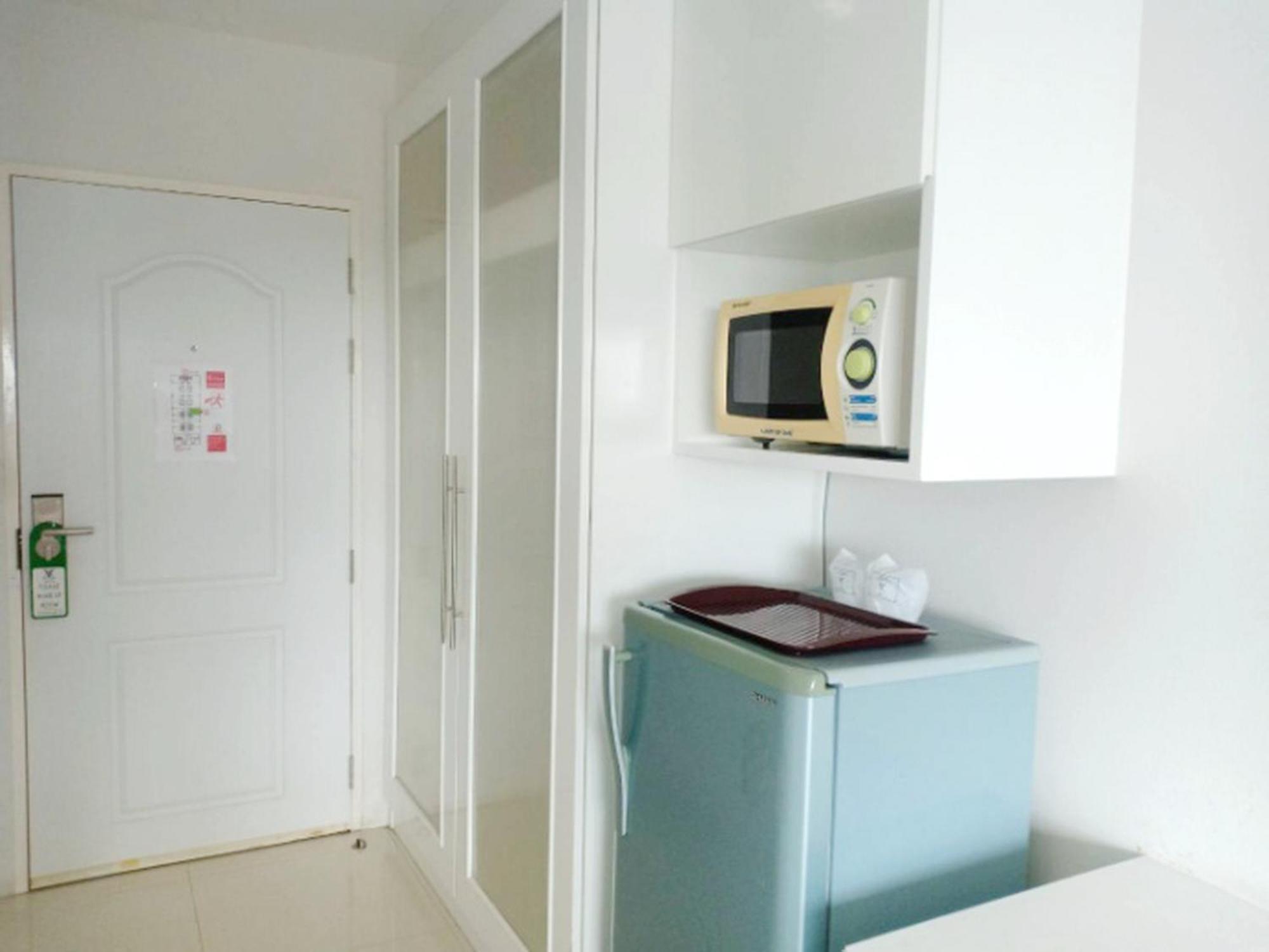 V Verve Service Apartment Hotel Чаченгсау Номер фото